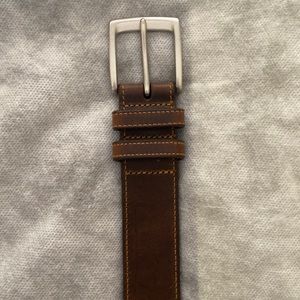 Men’s Allen Edmonds leather belt